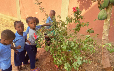 Jeunes enfants au soin de notre ‘Maison Commune’